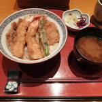 日本橋天ぷら魚新 - 特製天丼（１６００円）