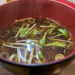 家庭料理居酒屋 よってって - 味噌汁もうまい！