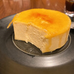 自家焙煎珈琲みじんこ - プリン 1段 480円＋税(断面)