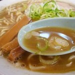 たかはし中華そば店 - 決め手のスープ