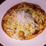 Chikyuuya - ネパールピザ　カレー好きの方におすすめです。