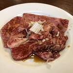 東海苑 - カルビ