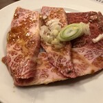 東海苑 - 上カルビ