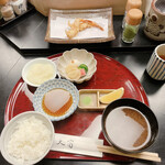 天富 - ご飯、しじみの味噌汁、お新香、大根おろし