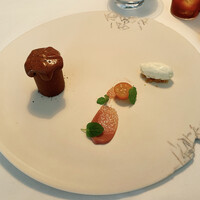 Installation Table ENSO L'asymetrie du calme - 