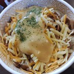 すき家 - とろ～り3種のチーズ牛丼(570円)