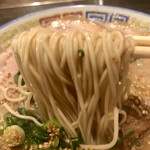 大砲ラーメン - 麺