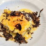 La Brianza - ホワイトアスパラガスローストバターソース半熟目玉焼き黒トリュフ。お代わりしたいくらい美味しかったメニュー