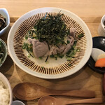 味わい食堂　ひねもすのたり - とある日の特ひる定食③
                                塩煮豚ねぎ塩だれ  