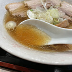 麺とおばんざいとお酒のお店 佳什 - スープは塩味