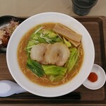 山うにの里 ほやっ停 - 山うに味噌ラーメン