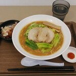 山うにの里 ほやっ停 - 山うに味噌ラーメン