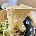 手打ちうどん 彦江 - 手打ち感たっぷりの麺　美味しかったです