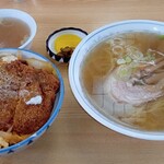 アベック食堂 - カツ丼、ラーメン