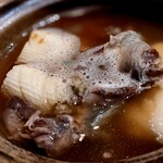 茜坂大沼 - 鼈の小鍋仕立て。素晴らしいお出汁。お葱の切りこみが優しさの現れ