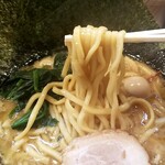横浜家系ラーメン 明豊家 - 麺