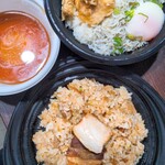 けんちゃん弁当 - 本日のチョイス！あんかけチャーハン¥600、温玉しらす丼¥600