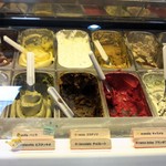 ドゥリエール - ジェラートのショーケース