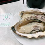 ゆたか食堂 - この日も広田湾の生牡蠣