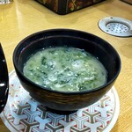 Marumi Zushi - 海苔の味噌汁
