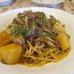 カフェレストラン ホット・ベリー - いろいろ野菜とお肉のスパゲッティ、トマト味