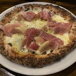 MILLE FIORI - 生ハムとイチヂクのゴルゴンゾーラピッツァ