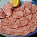 Jimbou Yakiniku Ryouriten - 