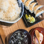 肉汁餃子のダンダダン - 【’22.1】肉汁焼き餃子定食　700えん