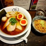 らーめん 鶏喰 - 特製 鶏の醤油らぁ麺 & ピリ辛鶏そぼろご飯