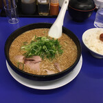 Rairai Tei - 味噌ラーメン、全て普通で