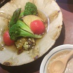 Yamadaya - 野菜いろいろ温サラダ735円