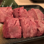 美味しいお肉の店 やまの - 