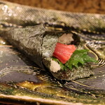 にぎり鮨 一五〇 - マグロ大葉