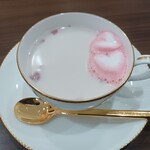 &カフェ - ホワイトチョコストロベリーミルク