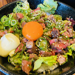 肉タレ屋 - ユッケ丼♡