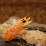 にぎり鮨 一五〇 - 揚げてある頭