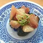 無添くら寿司 - 特盛海鮮軍艦（110円）