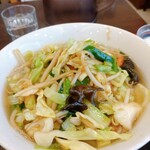 紅花 - 野菜たんめん　ボリュームあり！　アップ