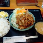 丸福 - 生姜焼き定食