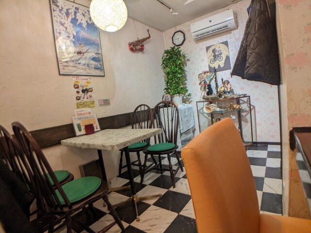 Dining Bar Piano photo 4