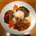 Saboten Shokudou - 基本のキーマとトマトラムキーマとほうれん草牡蠣キーマの3種あいがけカレー