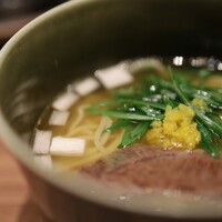 焼肉うしごろ 銀座店 - スッポン出汁と和牛の柚子塩ラーメン。