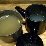 嵯峨谷 - 嵯峨谷 神保町店 ミニ丸湯桶の蕎麦湯をお替りしてルチン追加補給
