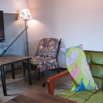 田 カフェと暮らしの商店 - 1階のソファ席