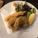 Kitahama Ishikoro - 海老フライ・カキフライ・牛肉コロッケ