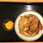 山之屋 - 豚丼 ¥550