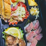 7名様から承ります　葉山牛炙弁当3300円