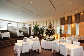A-To Marushe - レストランホールは最大60名様までご利用頂けます。
