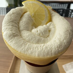 みのりカフェ - 大長はちみつレモンカスタードクレープ650円