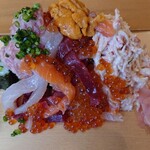 浜焼き海鮮居酒屋 大庄水産 - ぶっかけ寿司こぼれ盛り。